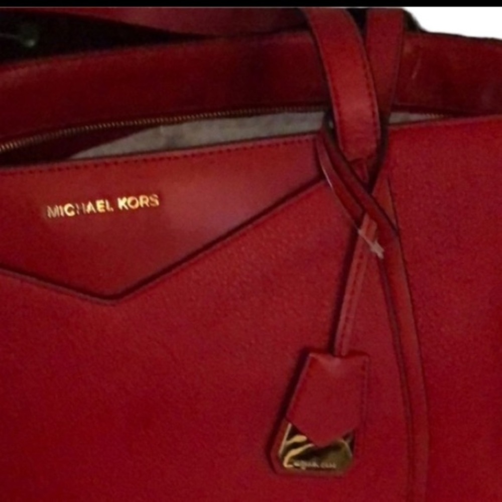 Micheal Kors large red leather shoulder bag outside pockets, 2 handles - Picture 4 of 15